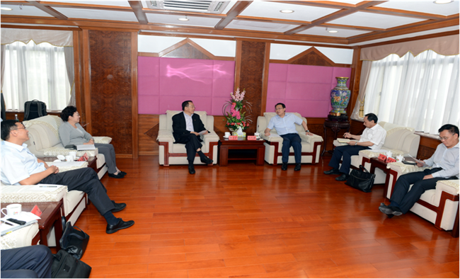 張學(xué)武董事長(zhǎng)、姜巖總經(jīng)理會(huì)見珠海市委書記郭元強(qiáng)并調(diào)研珠海海泉灣（圖）