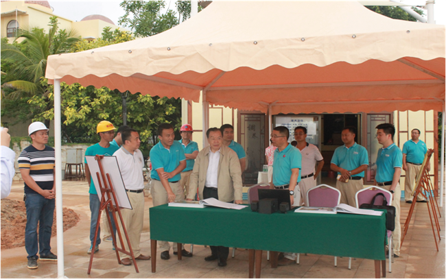 集團(tuán)領(lǐng)導(dǎo)調(diào)研珠海海泉灣（圖）