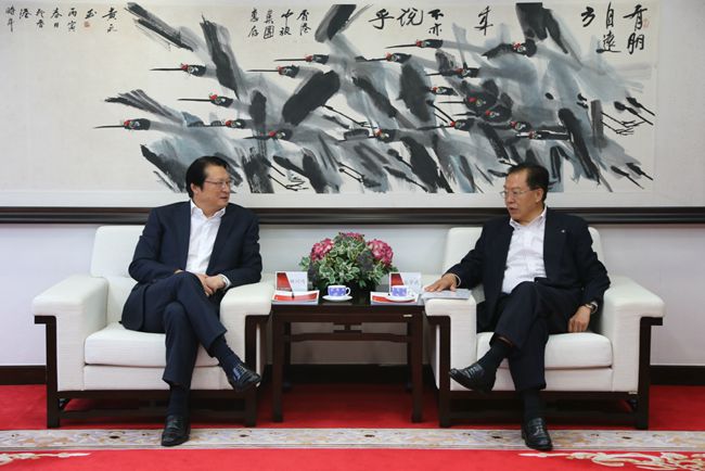 中船重工集團(tuán)胡問(wèn)鳴董事長(zhǎng)到訪(fǎng)集團(tuán)（圖）