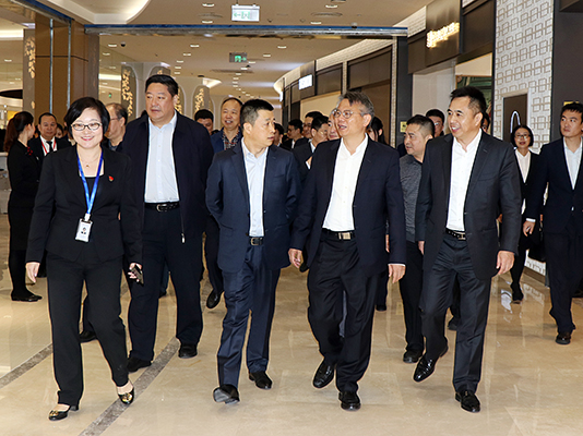 離島免稅新政重大標(biāo)志性項(xiàng)目落成  ?？凇⒉椕舛惖觊_(kāi)業(yè)儀式在?？陧樌e行