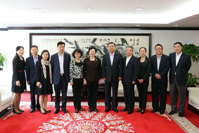 姜巖總經(jīng)理會(huì)見(jiàn)寧夏自治區(qū)黨委常委、統(tǒng)戰(zhàn)部長(zhǎng)馬廷禮一行（圖）