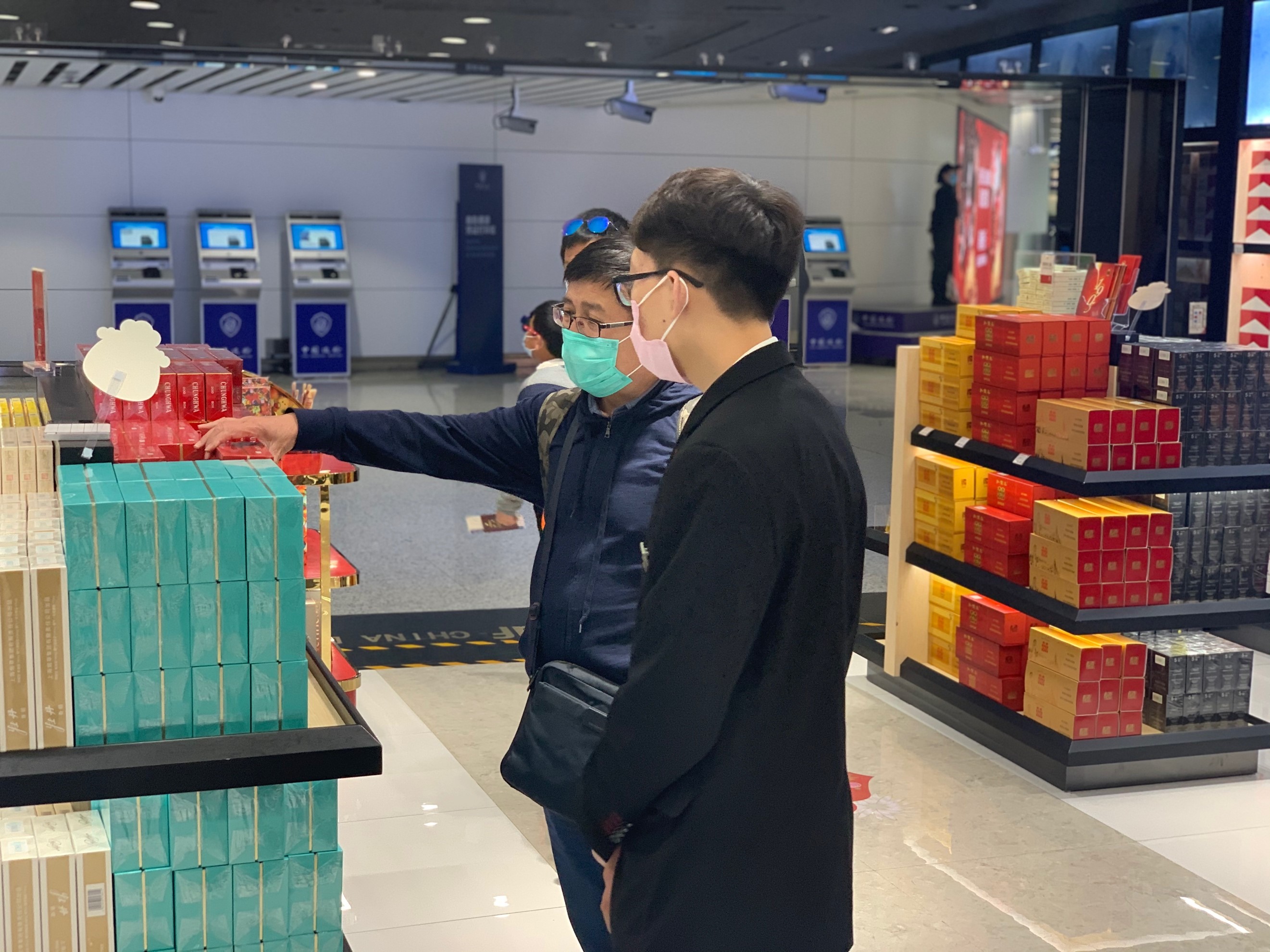 【中國(guó)免稅人在行動(dòng)?黨員先鋒篇】之二： 不忘初心，凝心聚力——中免黨員抗擊疫情，發(fā)揮黨員先鋒模范作用