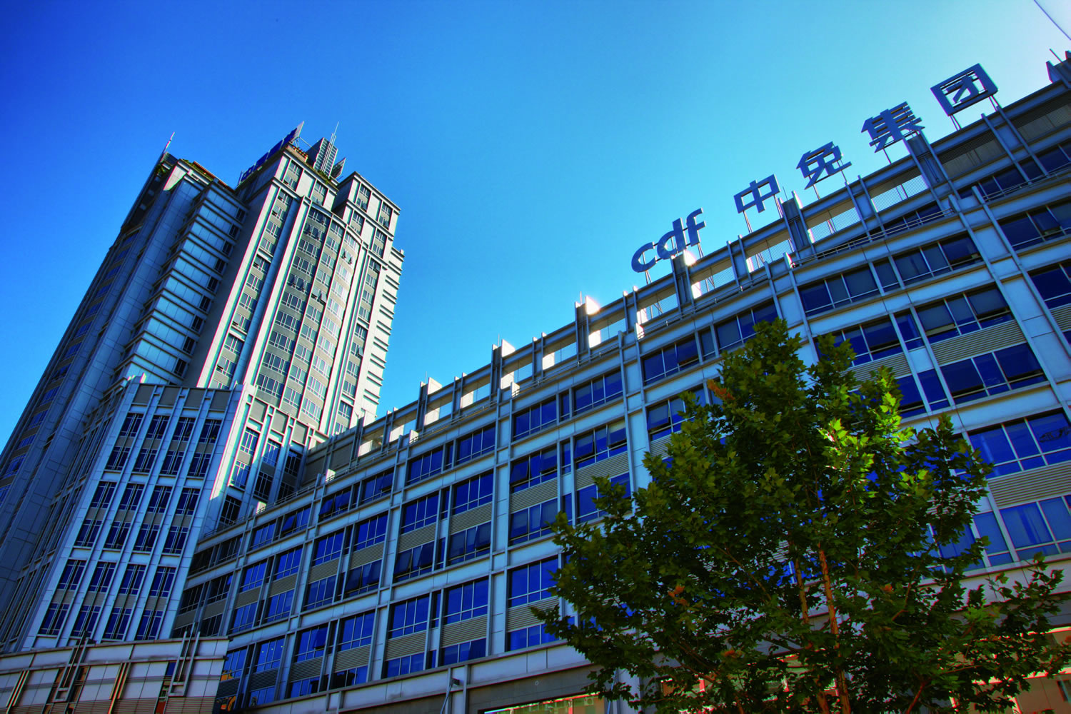 中免集團(tuán)又拿下兩城！成功中標(biāo)成都和天津市內(nèi)免稅店